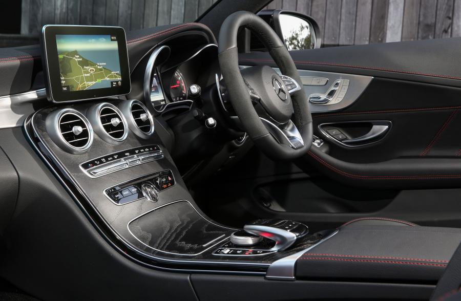Интерьер Mercedes-AMG C43 4Matic Coupe 2016 года  (AU) (фото 12 из 30)